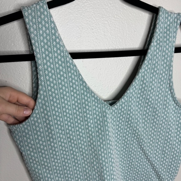 Madewell Jacquard Peekaboo Back Crop Tank in Faded Shale - Picture 6 of 10